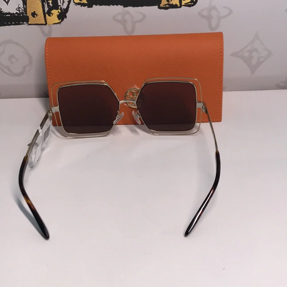 ✨ New Authentic Tory Burch TY6086 55-X Brown & Gold Sunglasses ✨